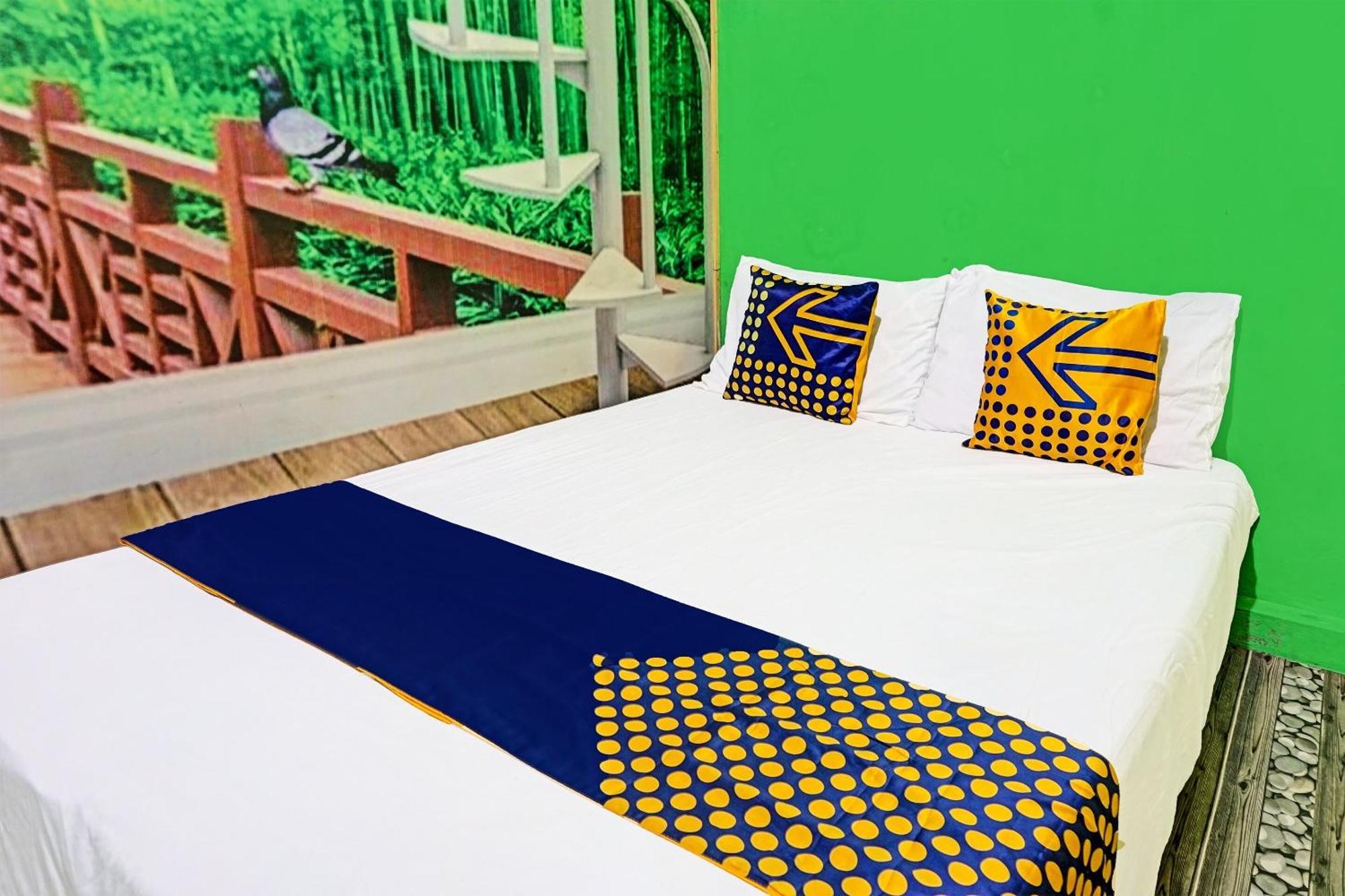 Oyo 91697 Nyaman Homestay Syariah Pare Luaran gambar