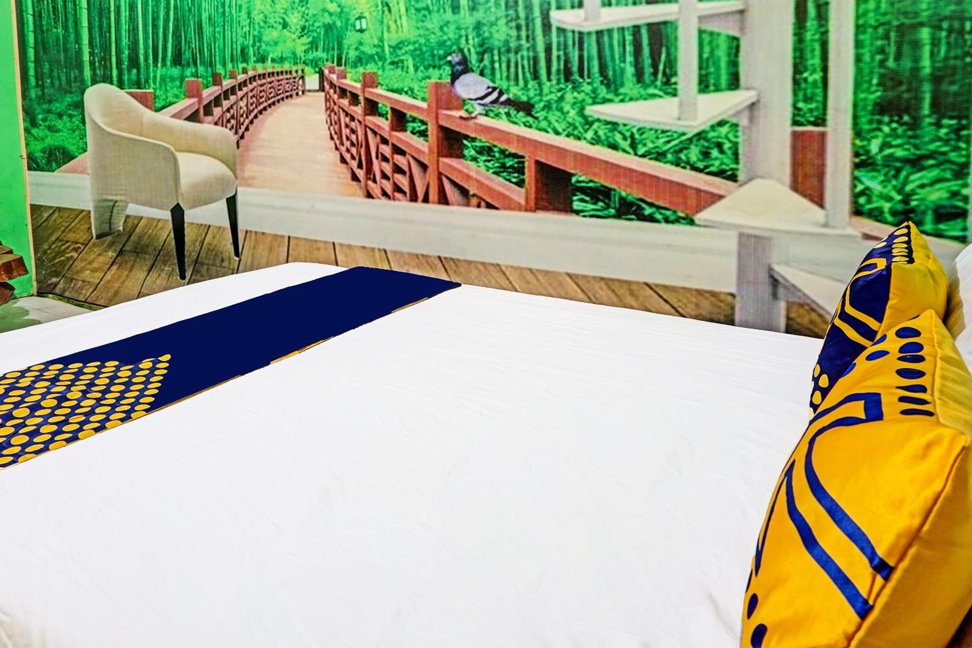 Oyo 91697 Nyaman Homestay Syariah Pare Luaran gambar